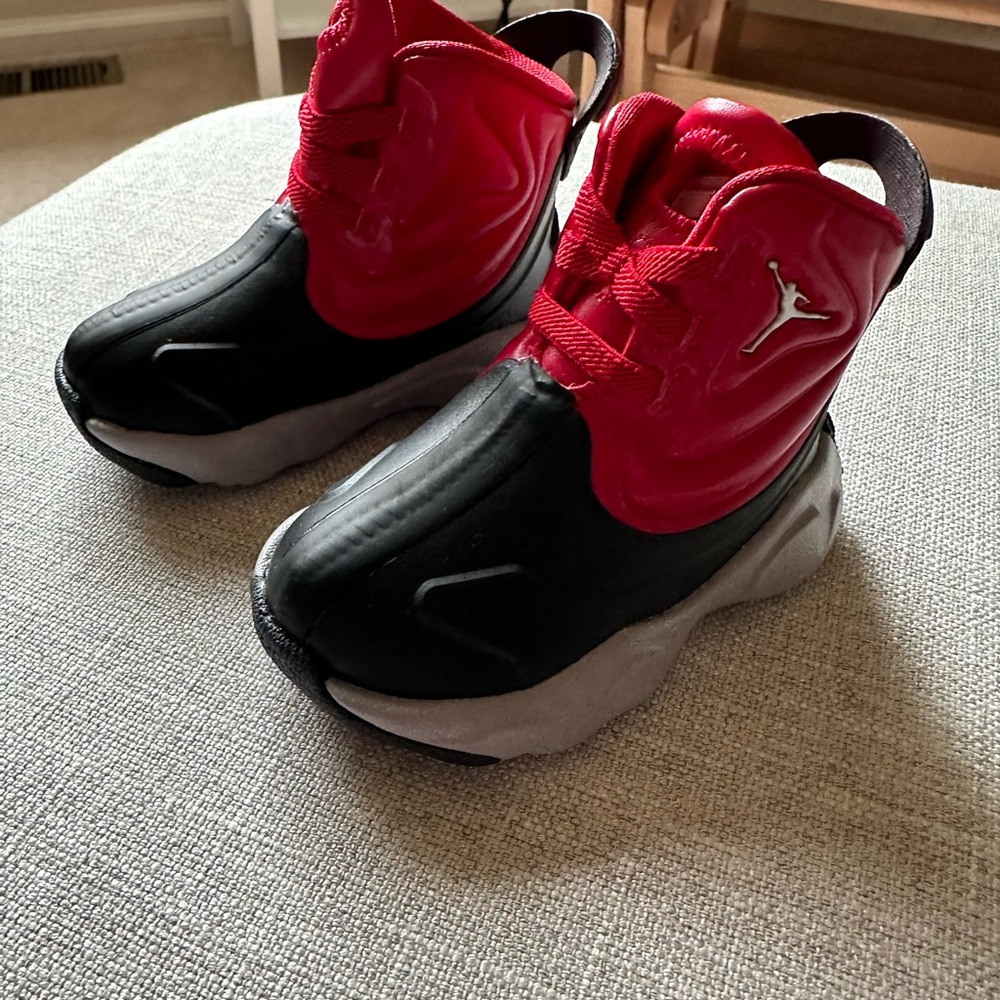 Jordan Kids Red and Black Sneakers
